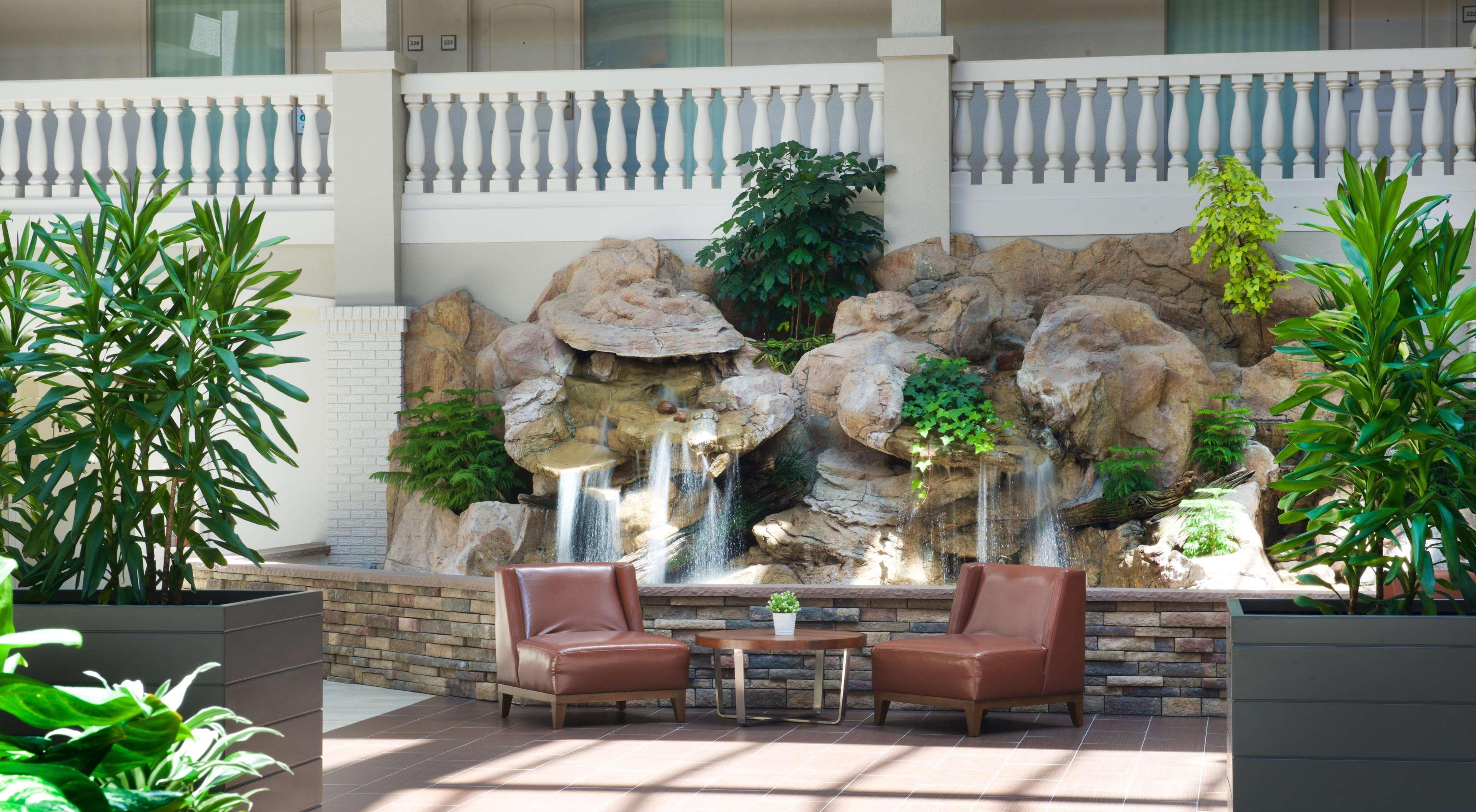 Embassy Suites By Hilton Colorado Springs Exterior foto